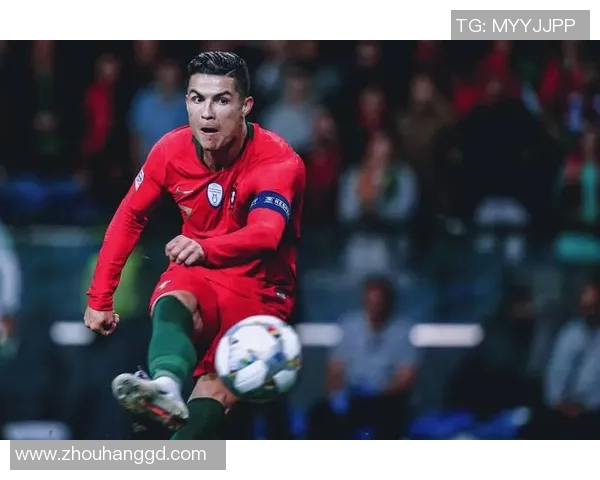 足球巨星手绘漫画系列展现世界顶级球员风采与激情瞬间 足球巨星手绘漫画系列展现世界顶级球员风采与激情瞬间